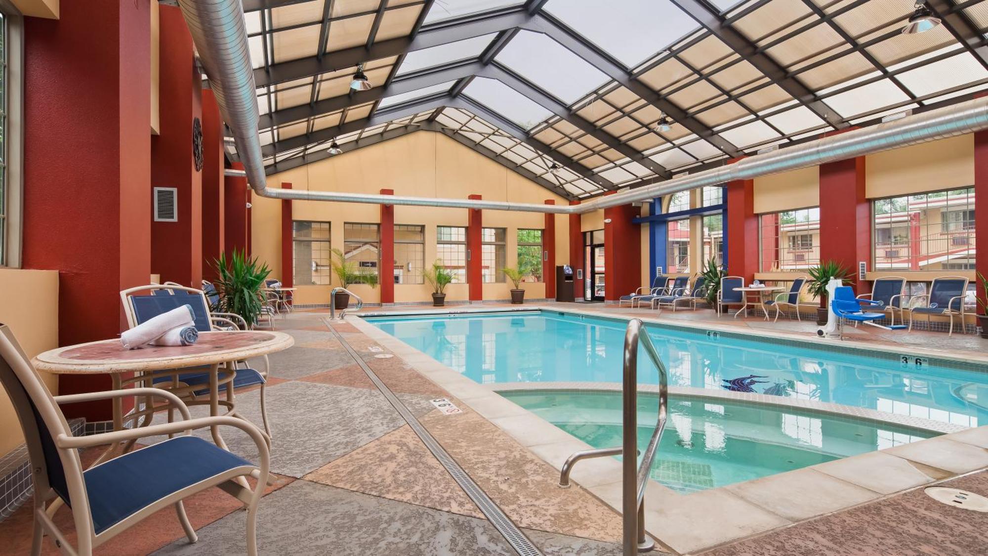 Best Western University Inn Fort Collins Extérieur photo